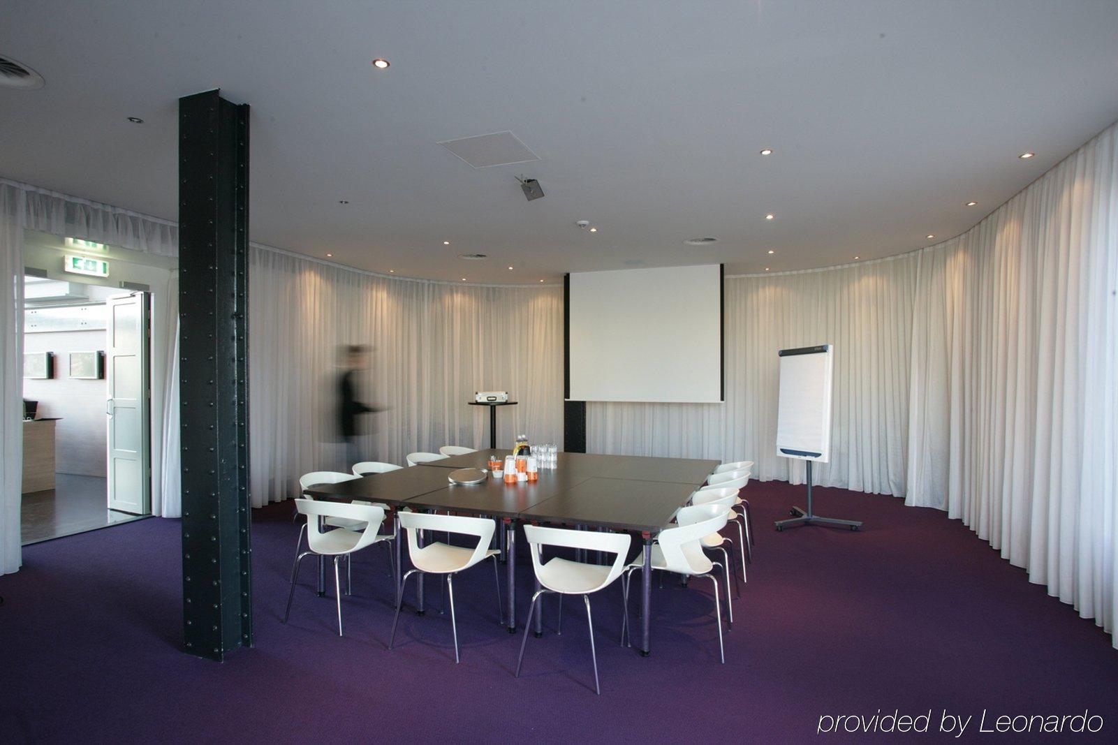 Stroom Rotterdam Fasiliteter bilde